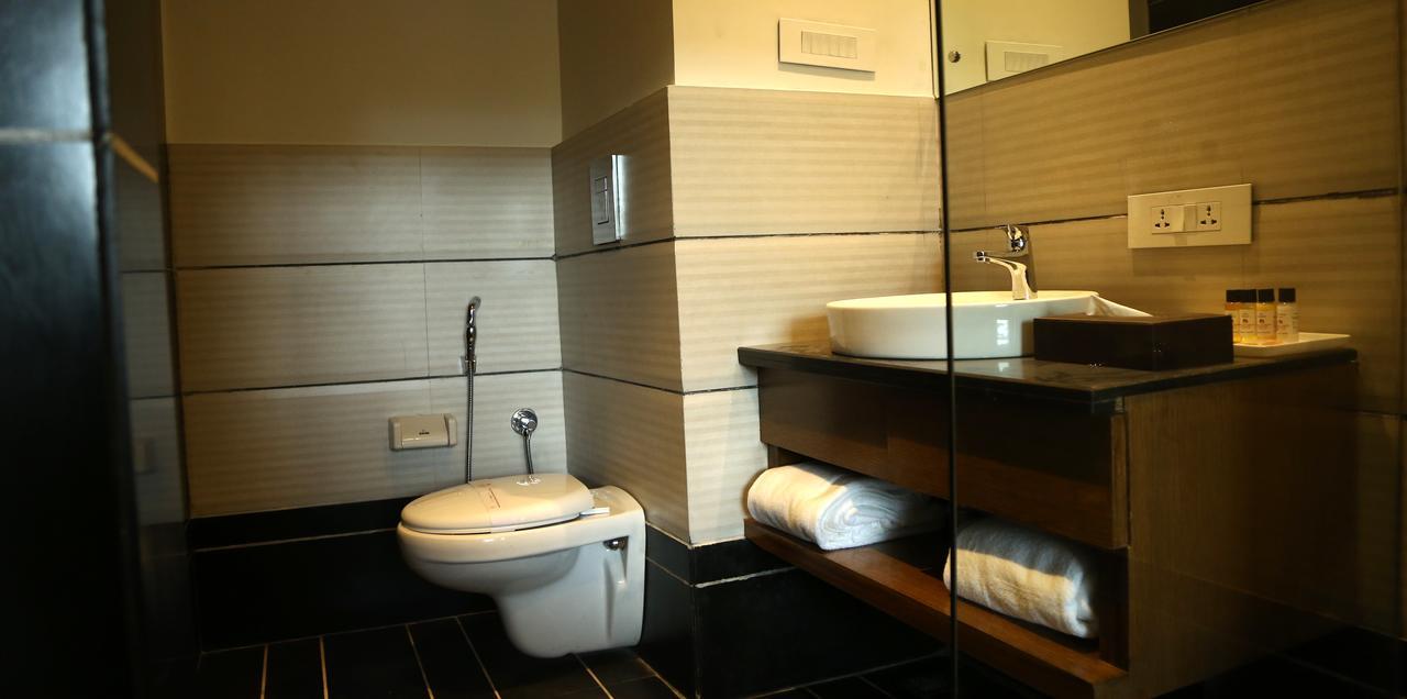 Woodcreek Resorts And Spa Kasauli Exterior foto